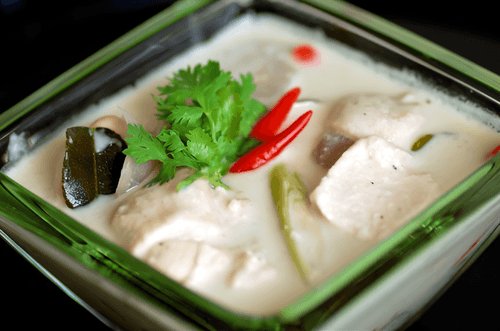 Coconut soup with chicken